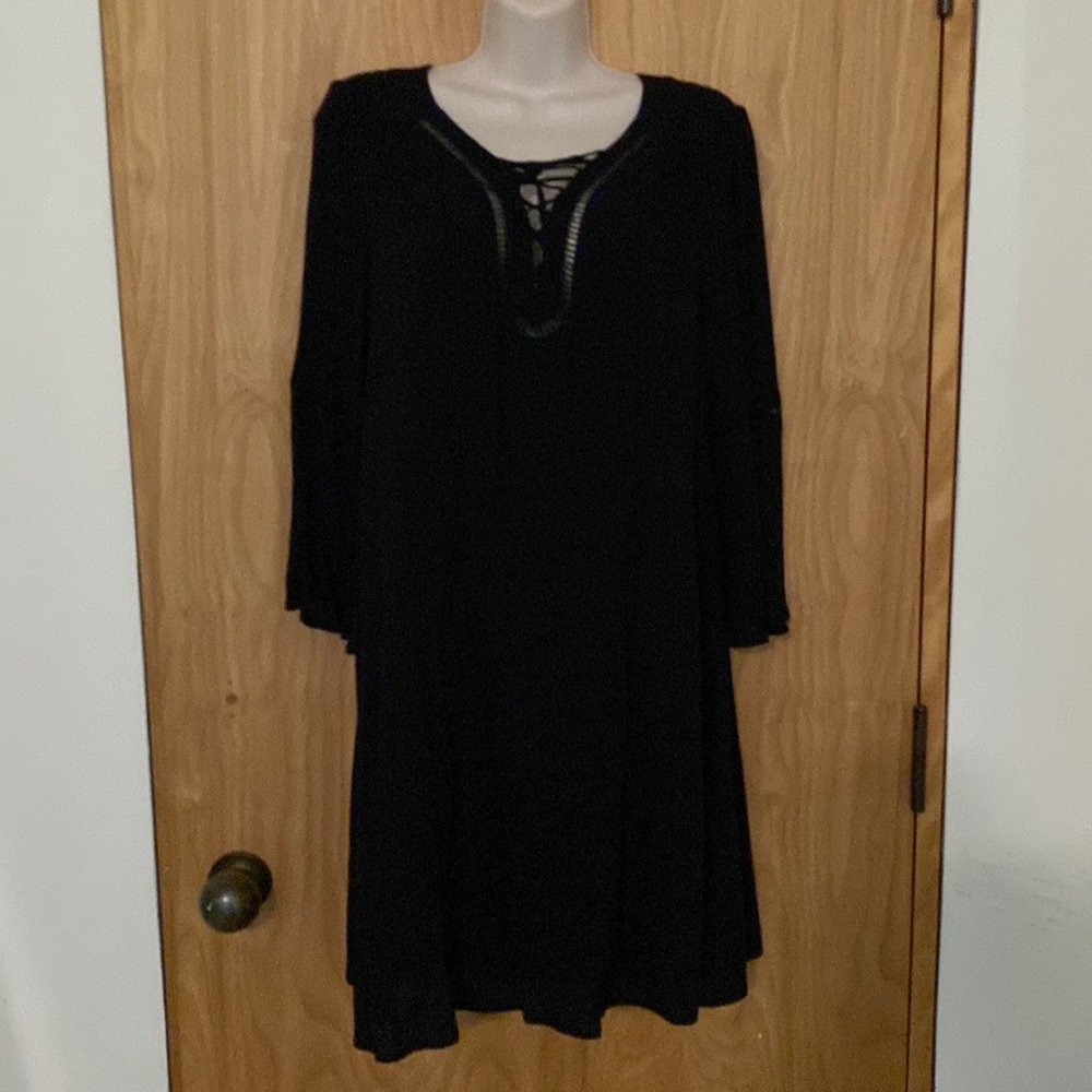 NWT BB Dakota black 3/4 sleeve dress